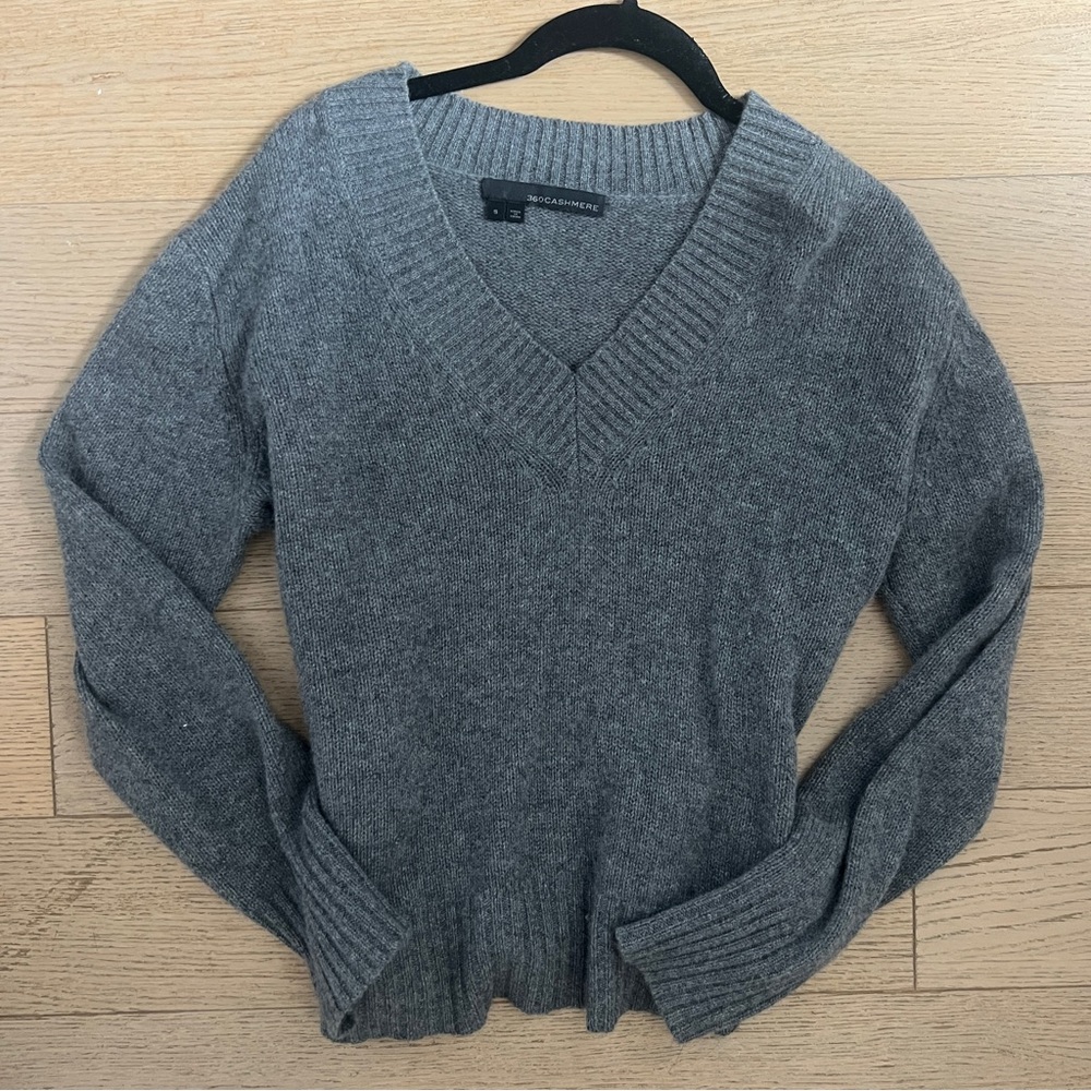 360 Cashmere Grey Sweater